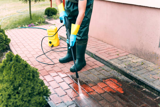 Best Pool Deck Cleaning in West Baraboo, WI